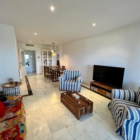 Quiet & Spacious Apt @ Golf Course W/ Roof Terrace San Roque  Exterior foto
